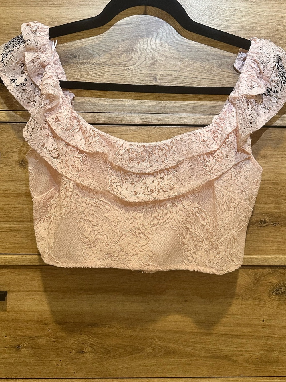 HYFVE Pink Romantic Lace Ruffle Crop Top NWOT Size M